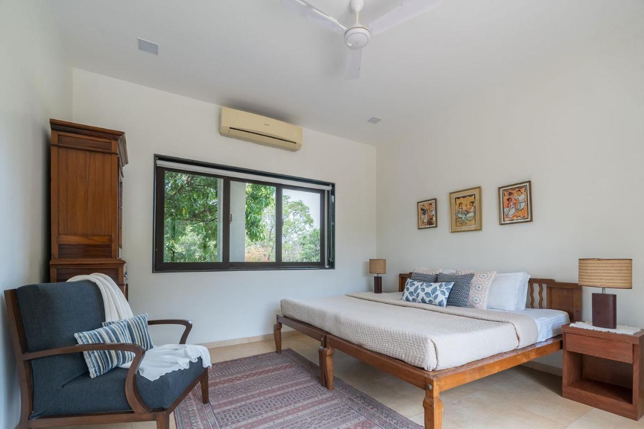 The Leaf By Stayvista - An Enchanting Escape Offering A Pool, Terrace, Lush Lawn, Contemporary Interiors, And Indoor Games Alibag Bagian luar foto